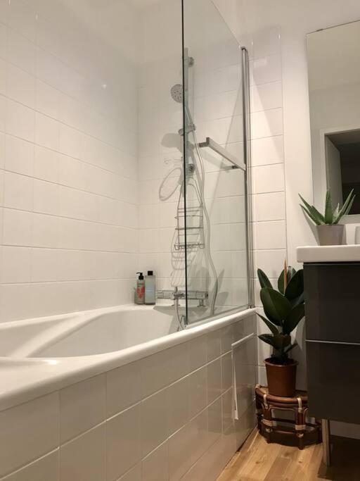 Le Madeline Apartment Nantes Ngoại thất bức ảnh