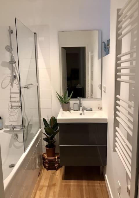 Le Madeline Apartment Nantes Ngoại thất bức ảnh